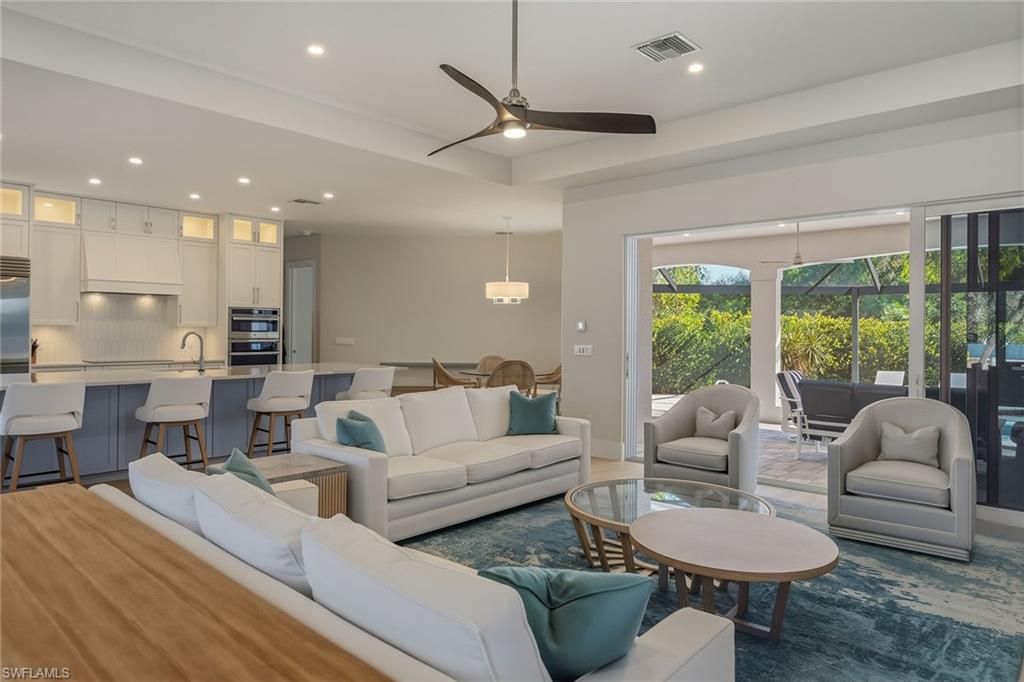 Photo of 535 Inlet DR, MARCO ISLAND, FL 34145 (MLS # 226005504)