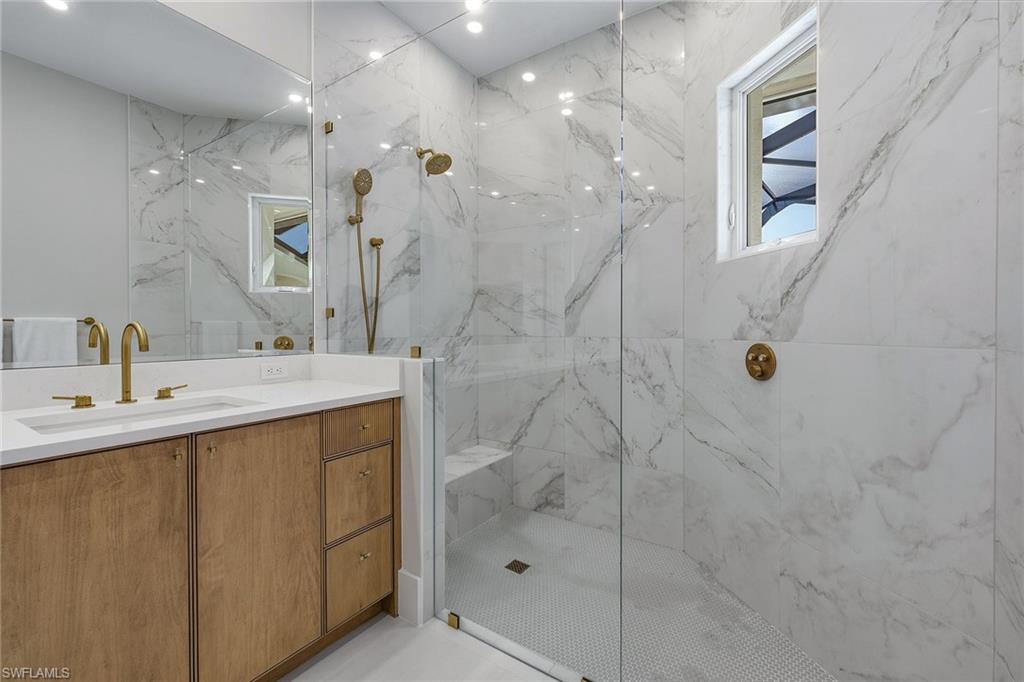 ESTATES - Residential