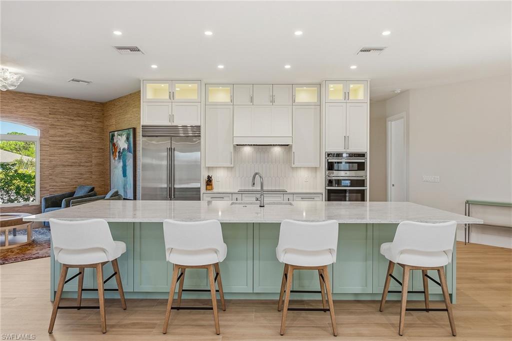 ESTATES - Residential