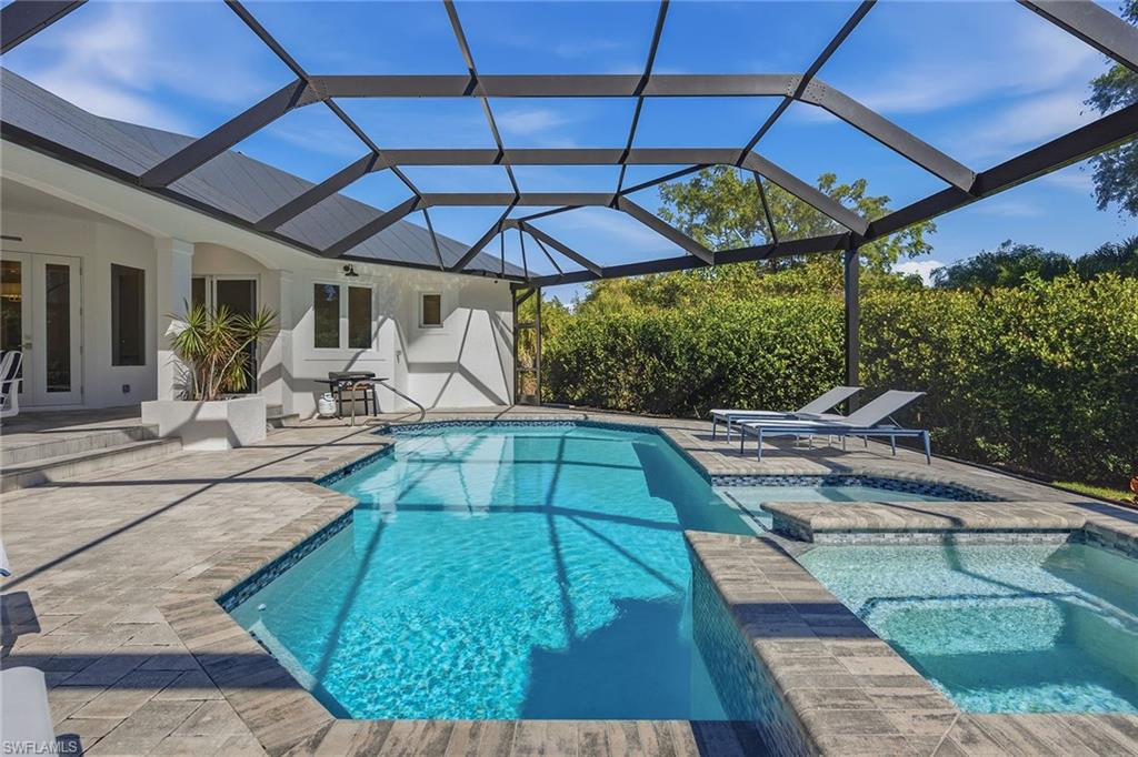 ESTATES - Residential