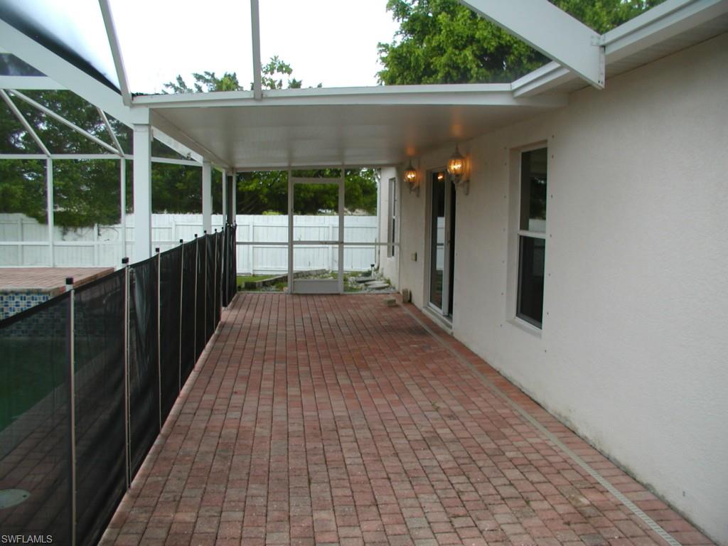 CAPE CORAL - Residential