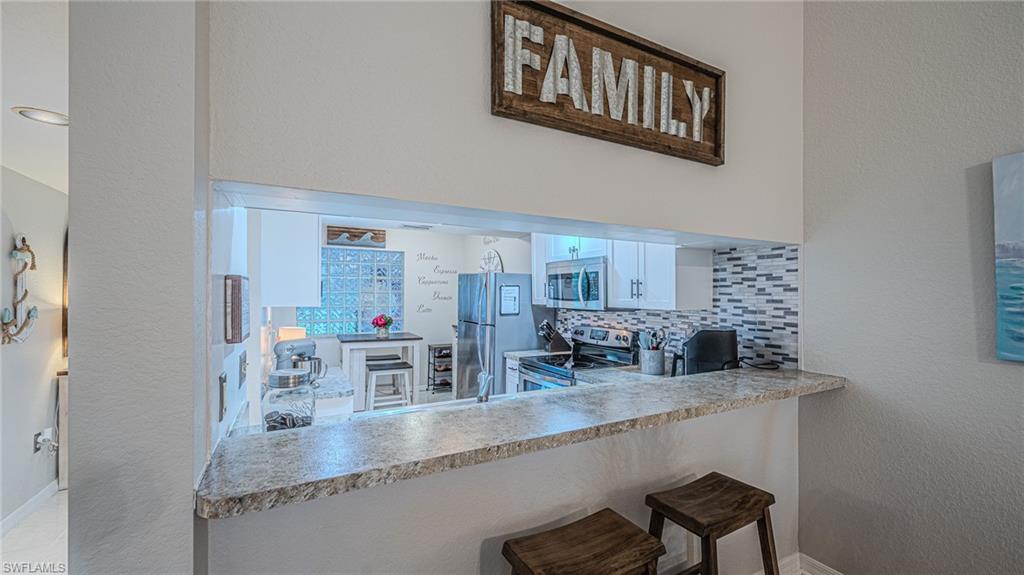 VILLAGE ON COURT SIDE - Residential