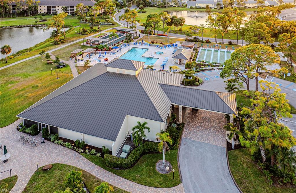 VILLAGE ON COURT SIDE - Residential