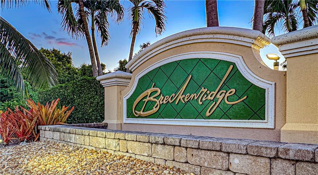 VILLAGE ON COURT SIDE - Residential