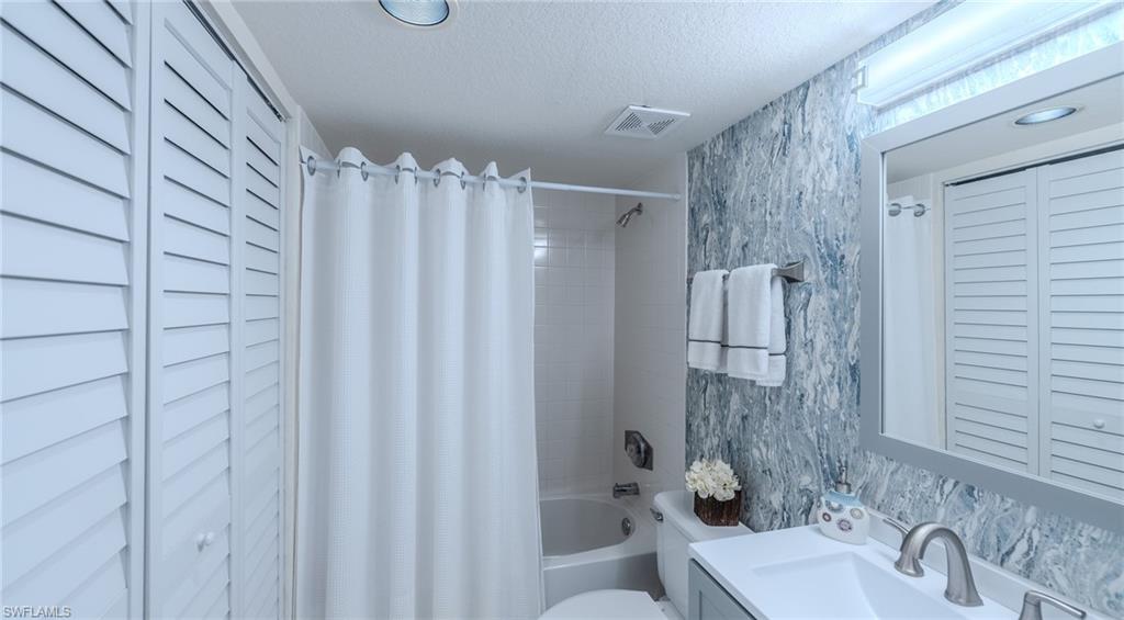 VILLAGE ON COURT SIDE - Residential