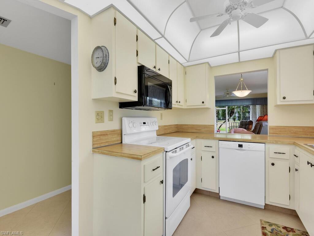 FOREST LAKES - Residential