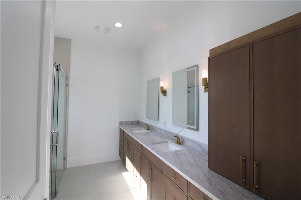 NAPLES PARK - Residential