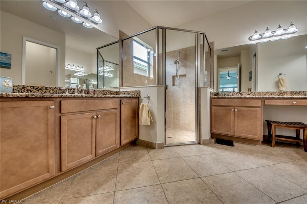 MARINA BAY - Residential