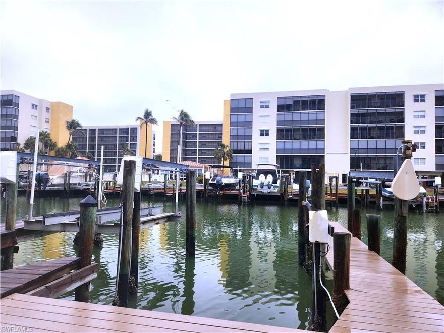 This Royal Pelican dock is located off the main channel from Santini Marina.  Perfectly located to get you out in the Gulf in about 15 minutes!  Or, take a left turn at the Bay and head toward all the restaurants and fun located mid-island and the North end, exploring while you go.  Adventure out to the infamous Mound Key...across the bay to a few secret hide-aways and fishing spots.  There's just so much to explore! You must be an owner at Royal Pelican to own a dock, and we can help you out with that, too!