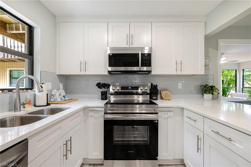 BLIND PASS CONDO - Residential