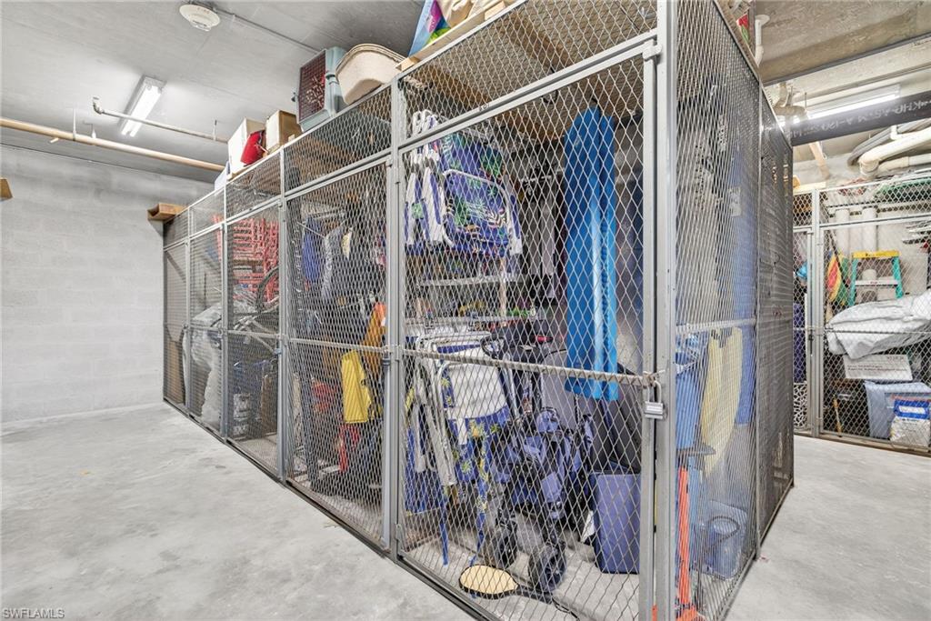 VANDERBILT SURF COLONY - Residential