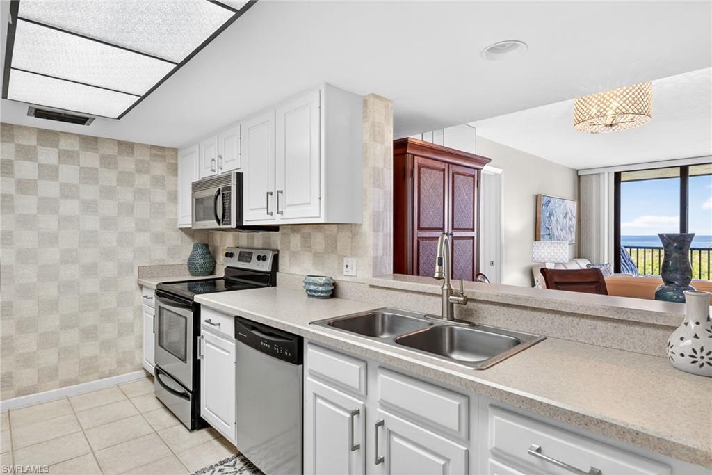 VANDERBILT SURF COLONY - Residential