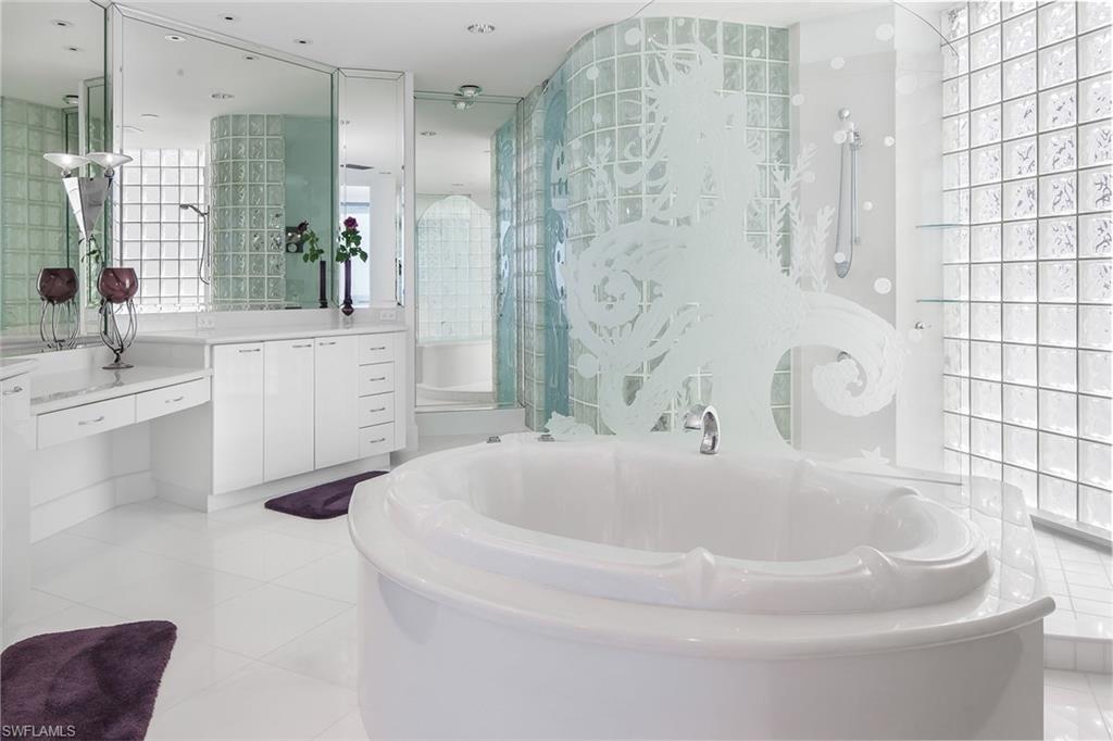 BONITA BEACH - Residential