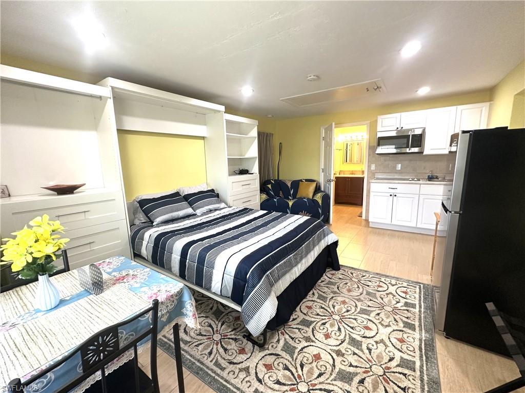 NAPLES PARK - Residential Lease