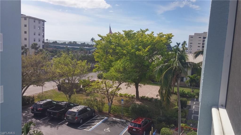 CAPTAINS BAY SOUTH - Residential