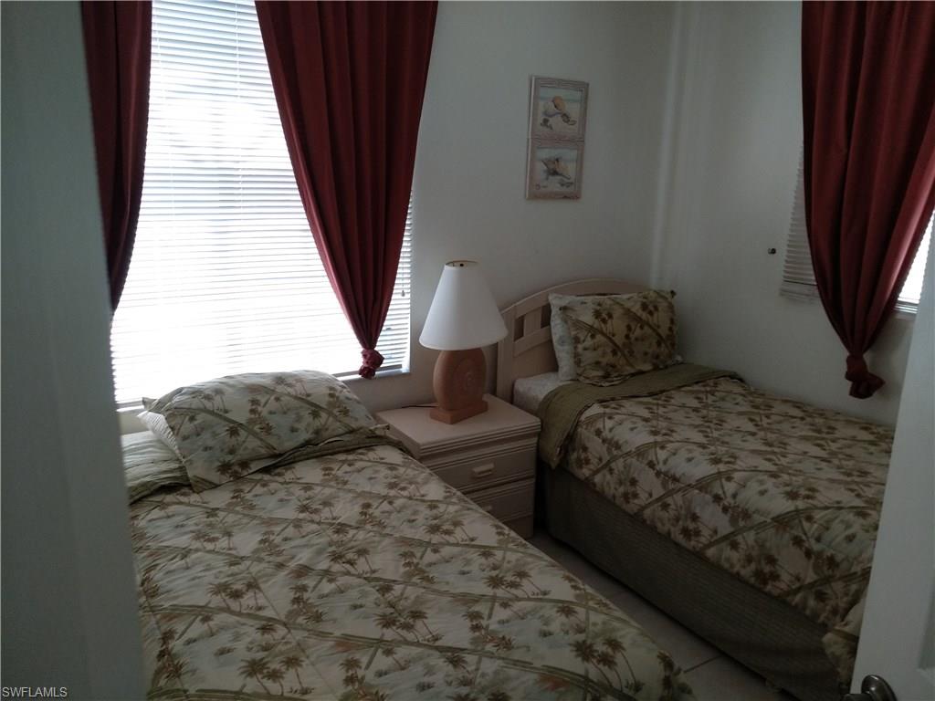 CAPTAINS BAY SOUTH - Residential