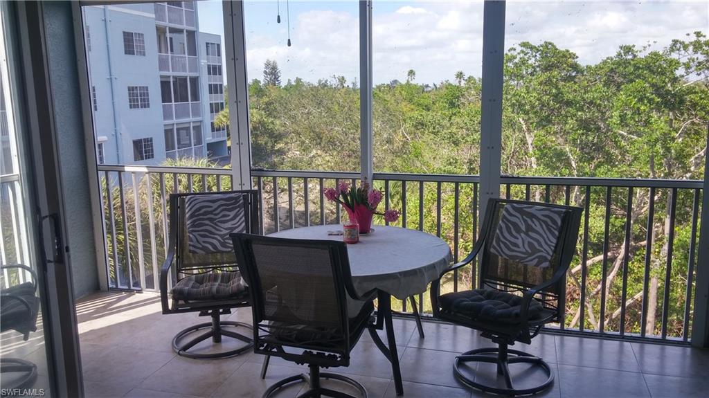 CAPTAINS BAY SOUTH - Residential