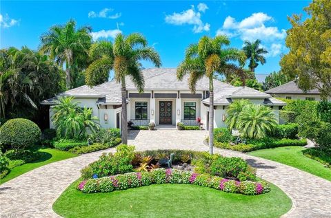 Photo of 3003 Crayton RD, NAPLES, FL 34103 (MLS # 226014388)