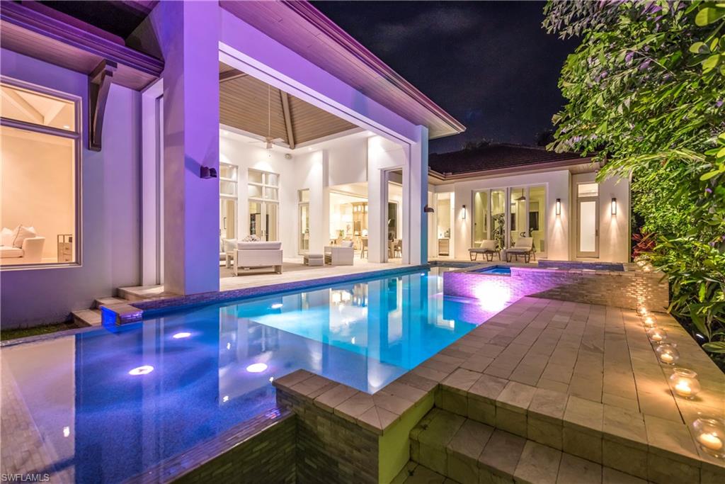 MOORINGS - Residential