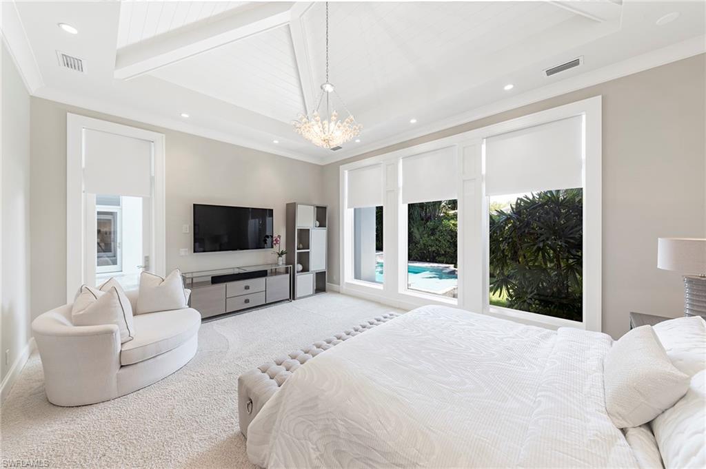 MOORINGS - Residential