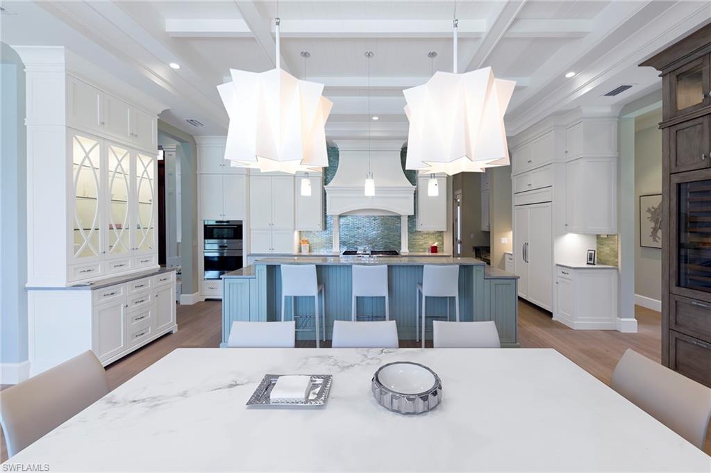 MOORINGS - Residential