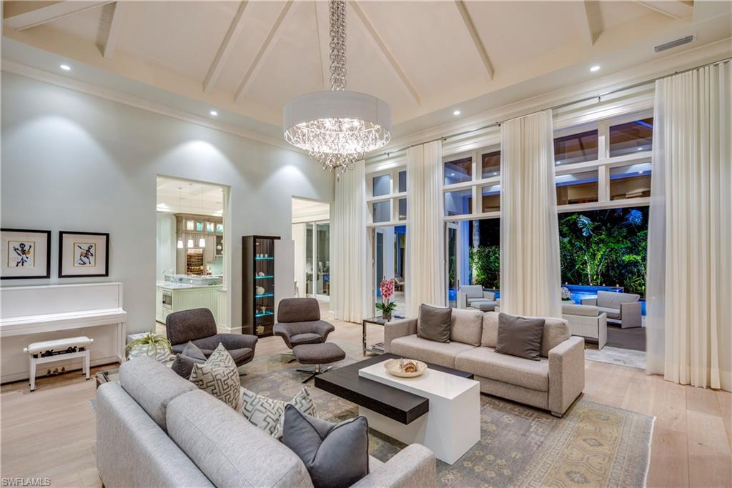 MOORINGS - Residential