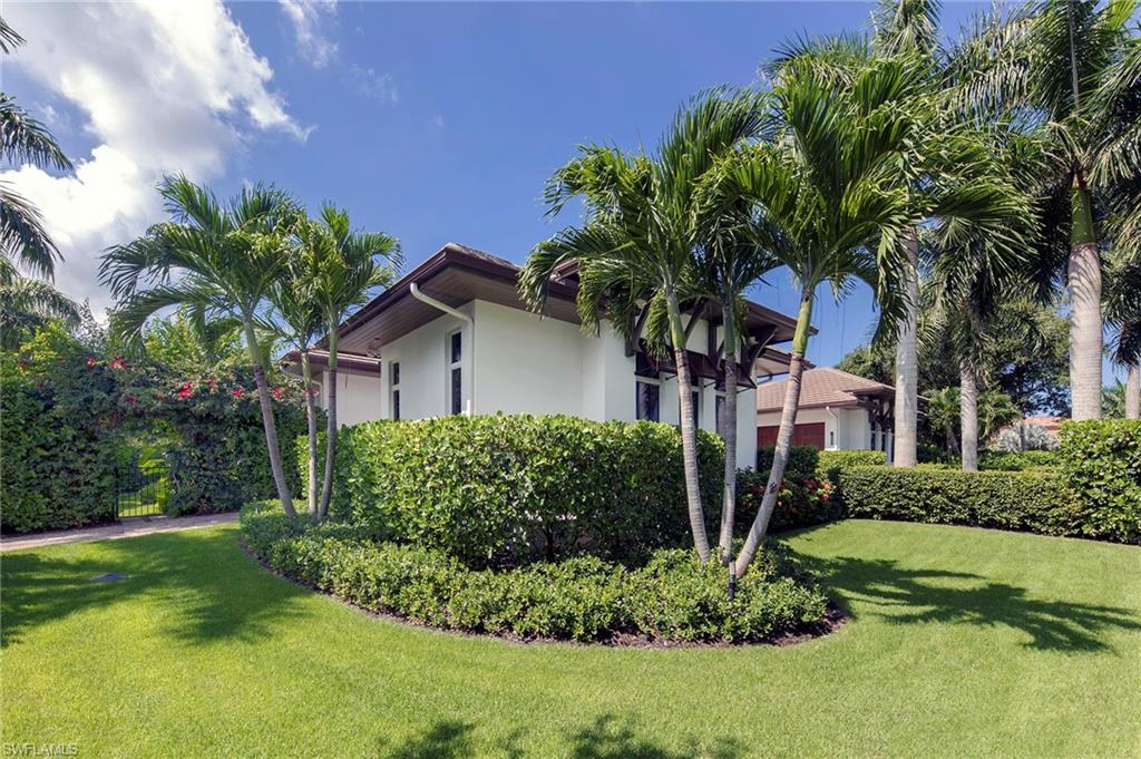 MOORINGS - Residential