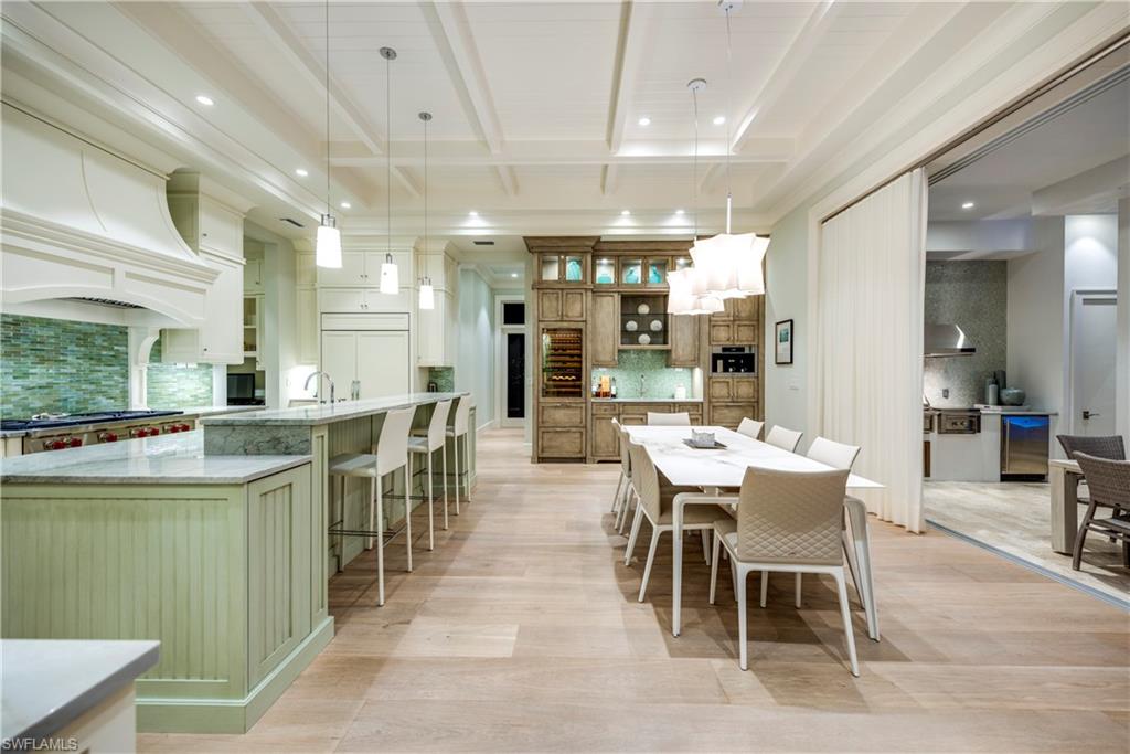 MOORINGS - Residential