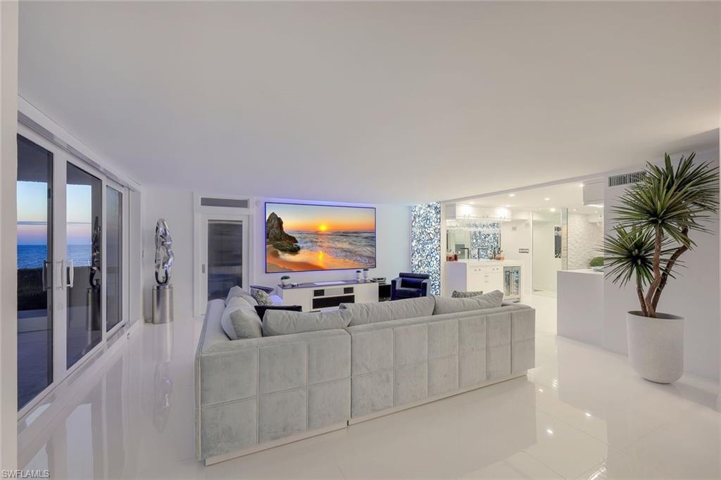 ESPLANADE CLUB - Residential