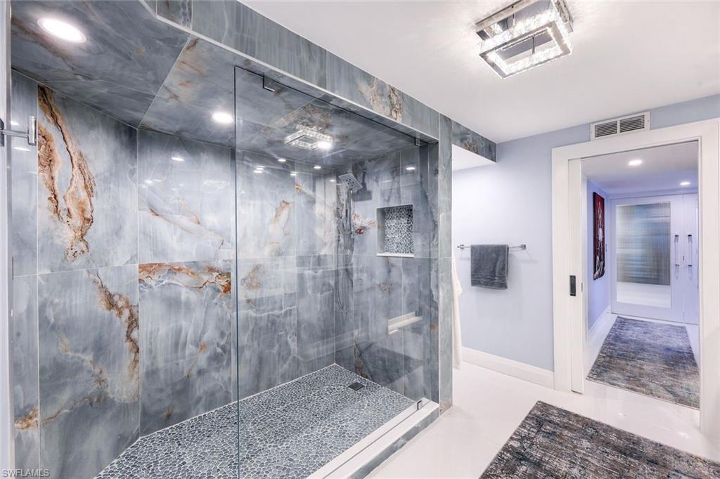 ESPLANADE CLUB - Residential