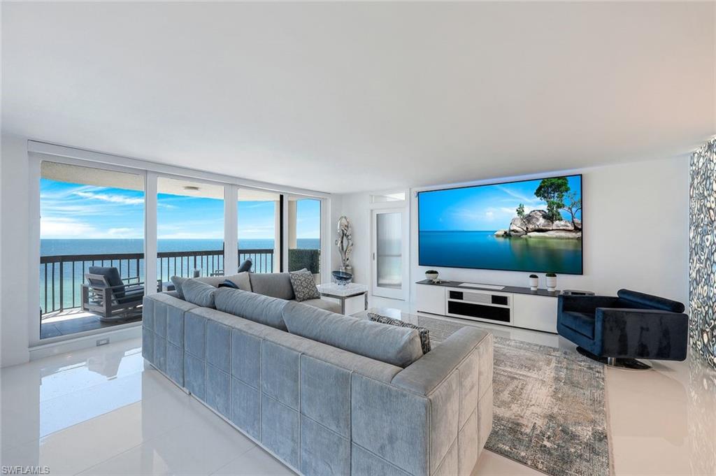 ESPLANADE CLUB - Residential