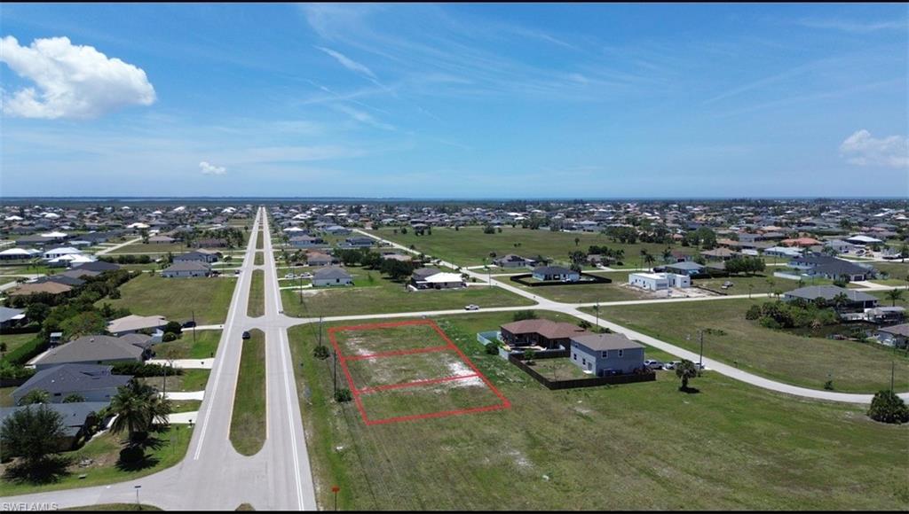 CAPE CORAL - Land