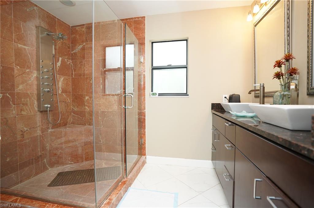 OAKES ESTATES - Residential