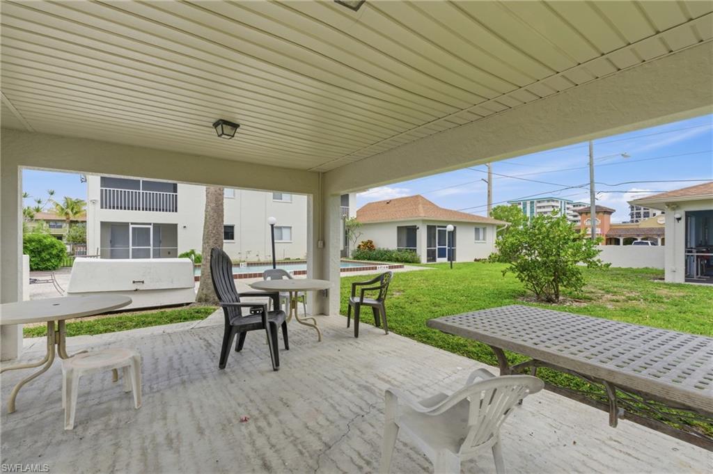 CARIBBEAN BREEZE CONDO - Residential