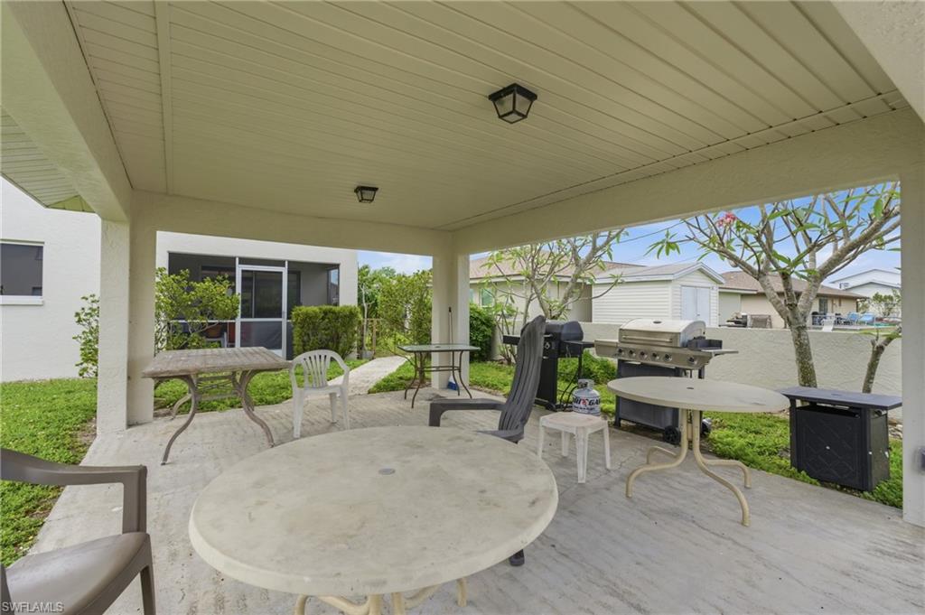 CARIBBEAN BREEZE CONDO - Residential