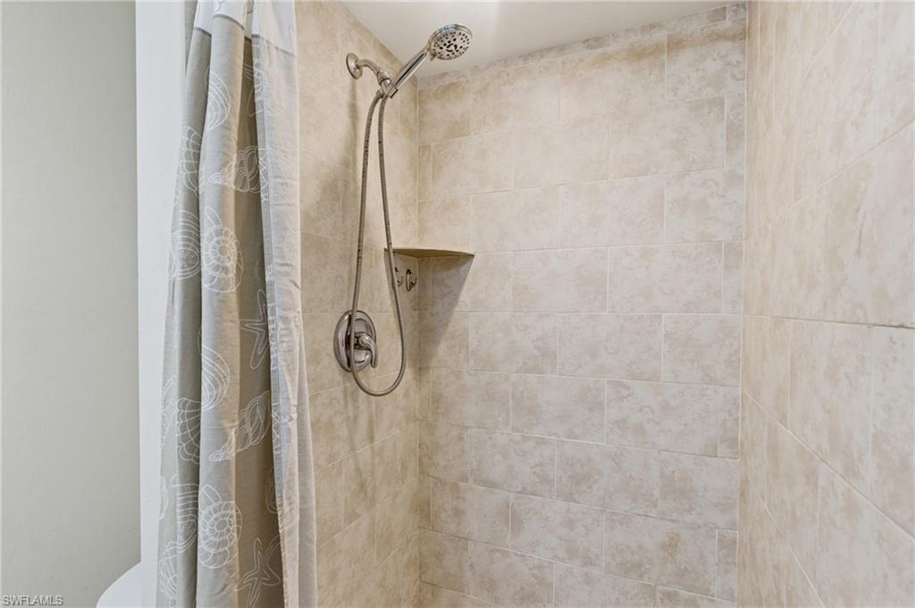 CARIBBEAN BREEZE CONDO - Residential