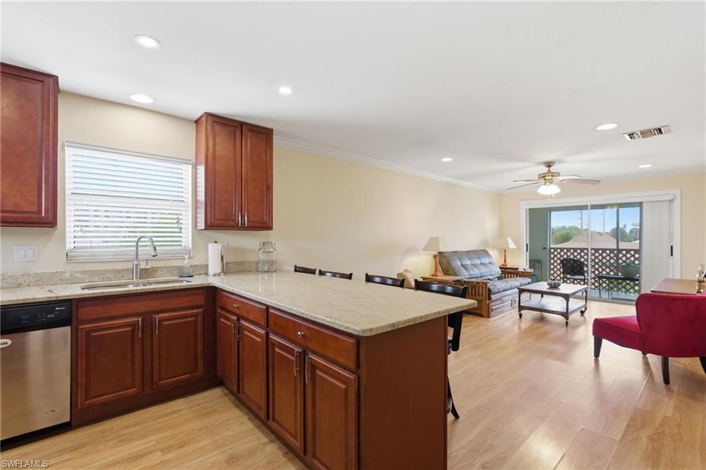 CARIBBEAN BREEZE CONDO - Residential