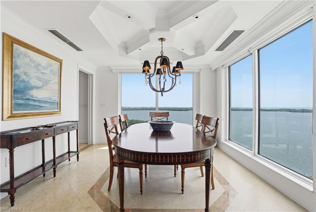 ESTANCIA - Residential