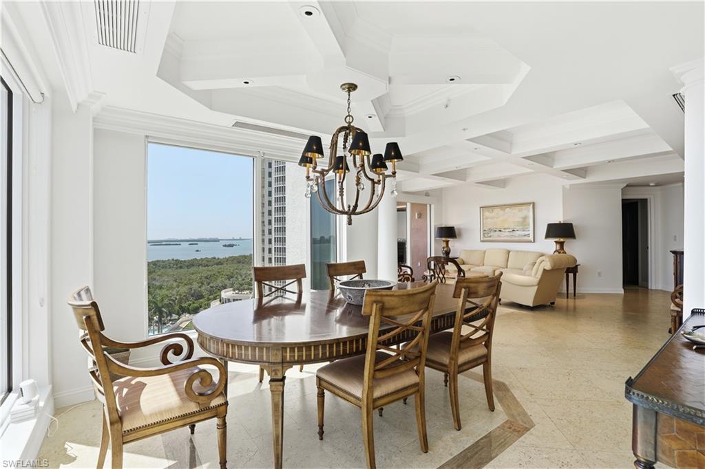 ESTANCIA - Residential