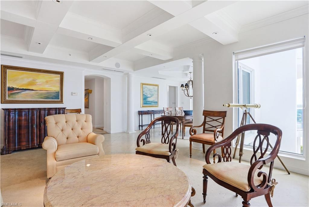 ESTANCIA - Residential
