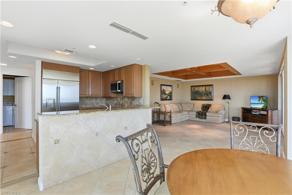 ESTANCIA - Residential