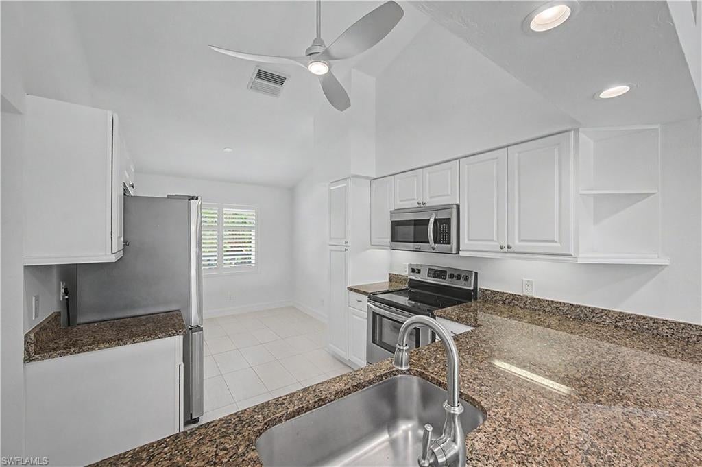 400 Fox Haven DR 4307