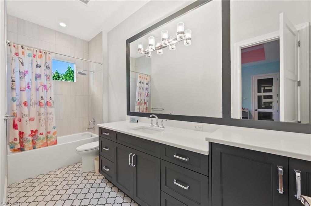 QUAIL WEST - Residential