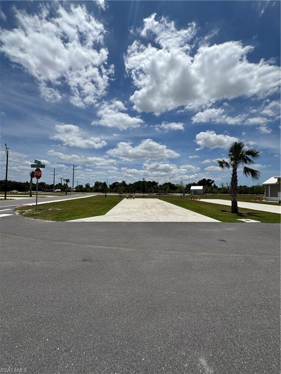 PALM BREEZE - Land