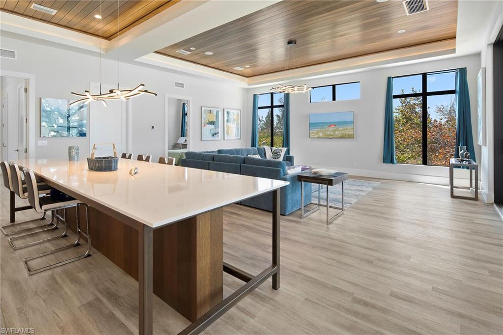 KEEWAYDIN ISLAND - Residential