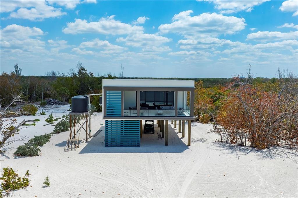 KEEWAYDIN ISLAND - Residential