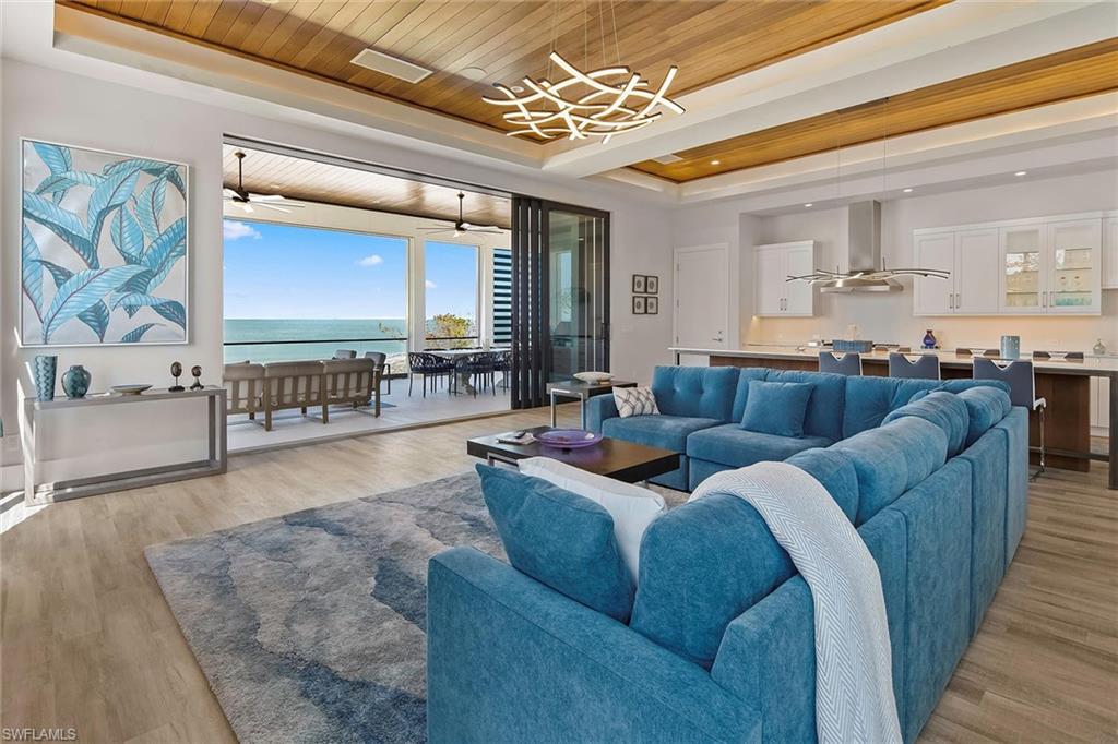 KEEWAYDIN ISLAND - Residential