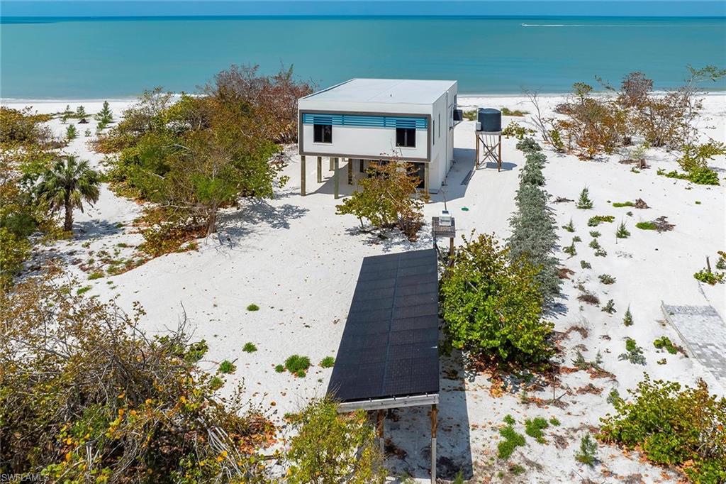 KEEWAYDIN ISLAND - Residential