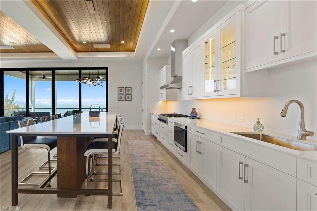 KEEWAYDIN ISLAND - Residential