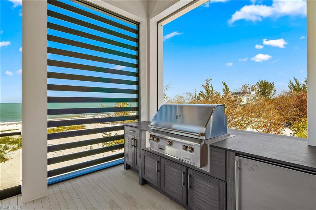 KEEWAYDIN ISLAND - Residential